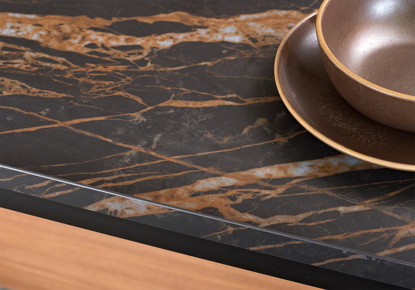 Metallic black benchtop